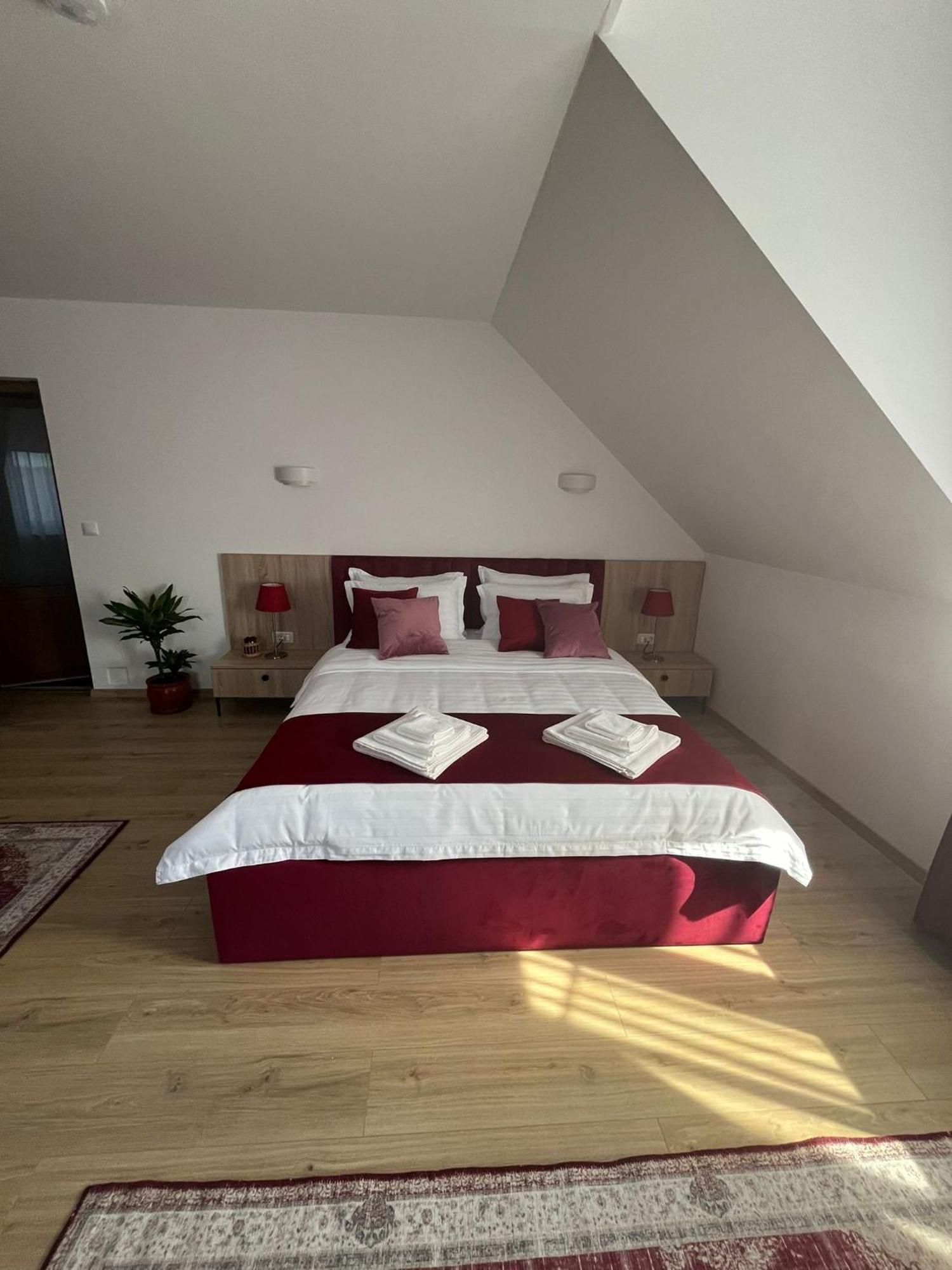 Hotel Kilometru108 à Leordina Extérieur photo